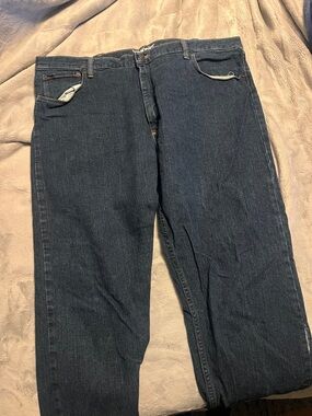 Wrangler Men's Dark Blue Relaxed Fit Jeans